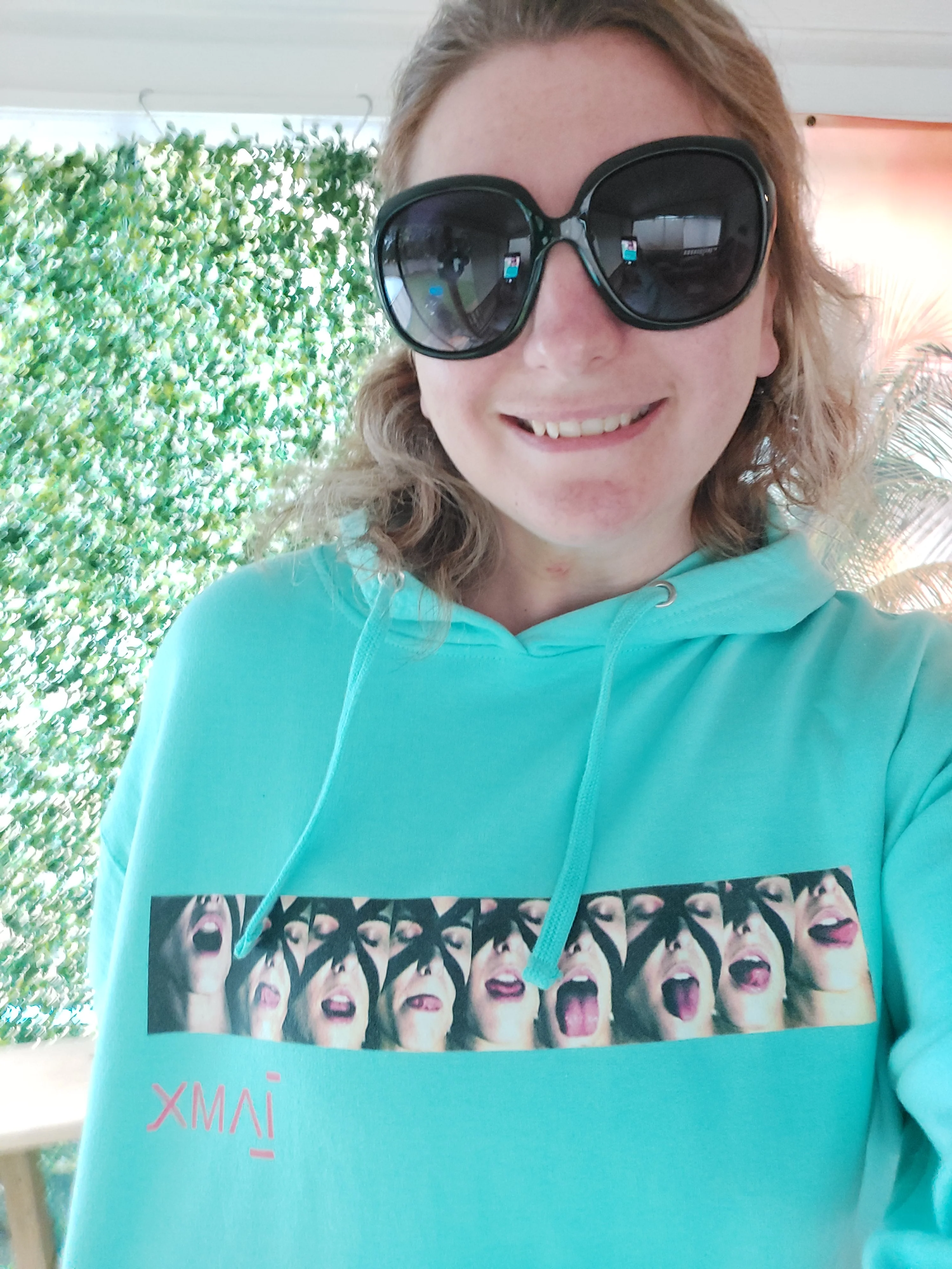 Hoodie Unisex - I Know Who You Are - Image 4