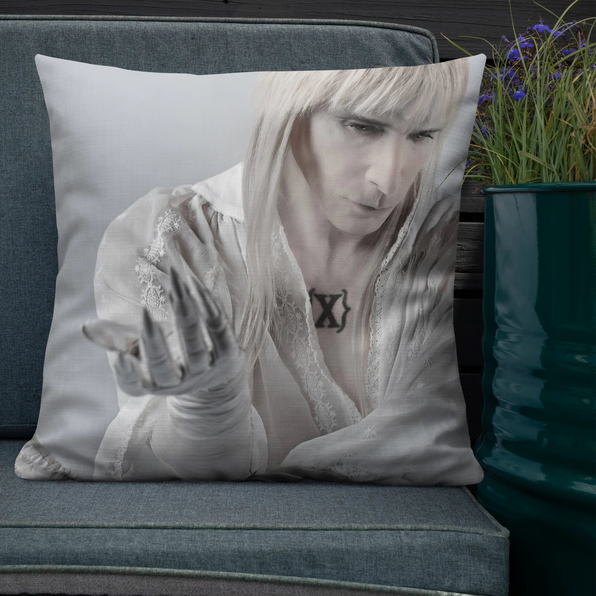 Premium Pillow - Neutron Star - Image 12